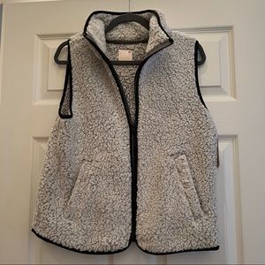 SO fuzzy vest - NWT!